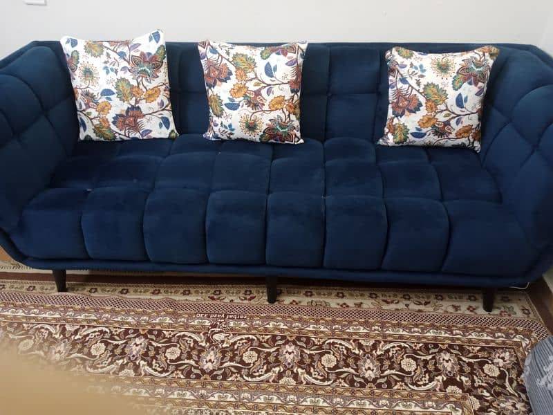 Royal blue colour sofa set good condition without cushions 3