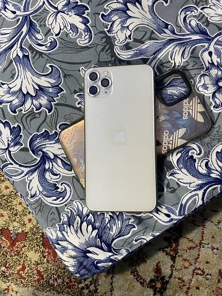 Iphone 11 pro max (256 gb) 1