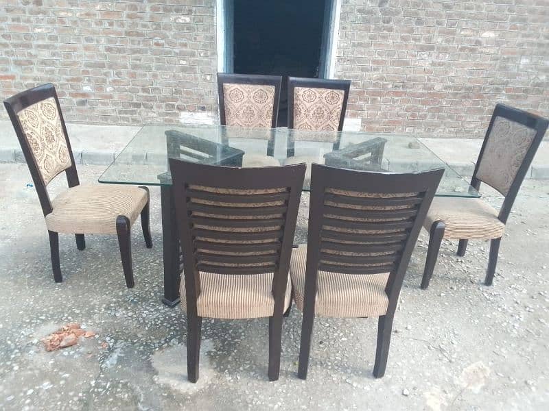 Dining table with 6 chairs 0