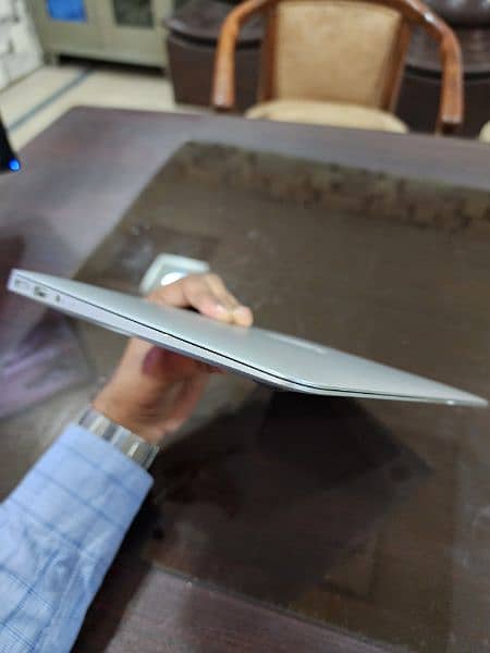 Macbook Air 2012 11 inch 1