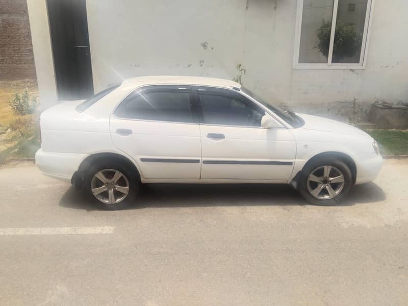 Suzuki Baleno 2002 model For Sale 0