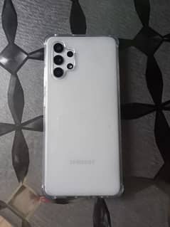 samsung a32 10/10condition with box