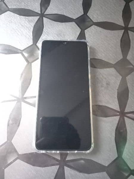 samsung a32 10/10condition with box 4