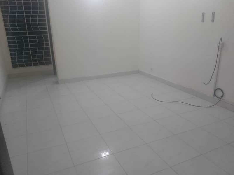 Beautiful 5 Marla Upper Portion Available For Rent in Dha Phase 3 2