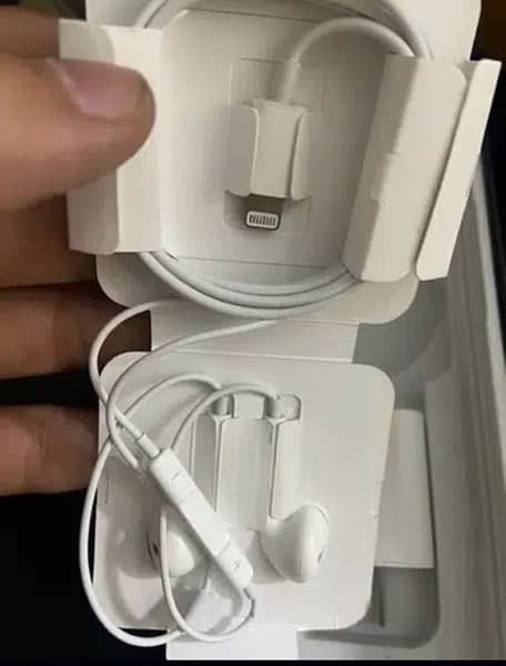 iphone 11 pro max 100% original box pulled handfree hy 1