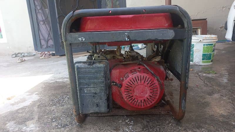 6.5kv Lutian Generator in great condition and quality. 1