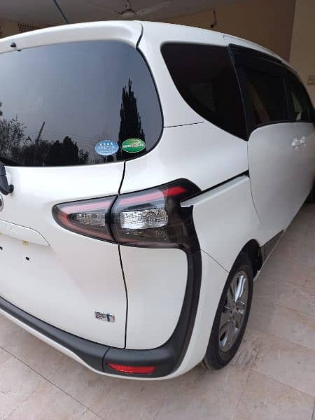 Toyota Sienta 2018 2