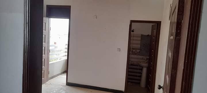 Flat Available For Sale 2 bed DD in Gulshan e maymar 10