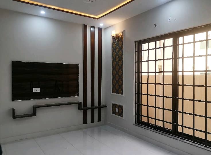 10 Marla House In Beautiful Location Of Nasheman-e-Iqbal Phase 2 In Lahore 13