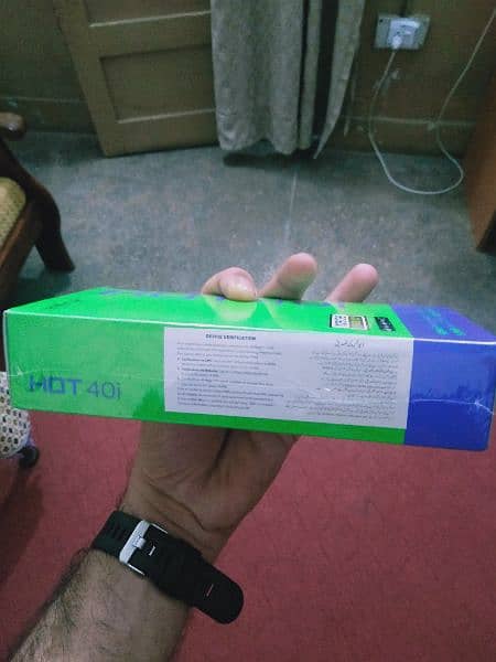 Infinix hot 40i 8/128 box packed price fixed 3