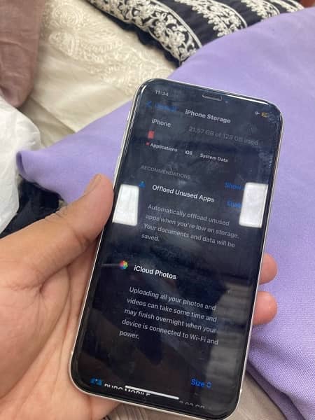 iPhone xr non pta 128 gb storage 6