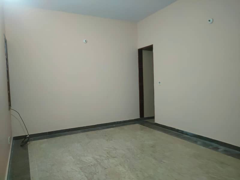 240 Square Yards Portion Available For Rent In Gulistan E Jahaur Block 7 9