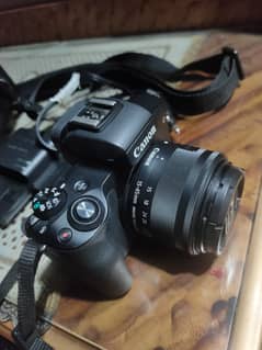 Canon Eos M50 mirrorless Camera 0