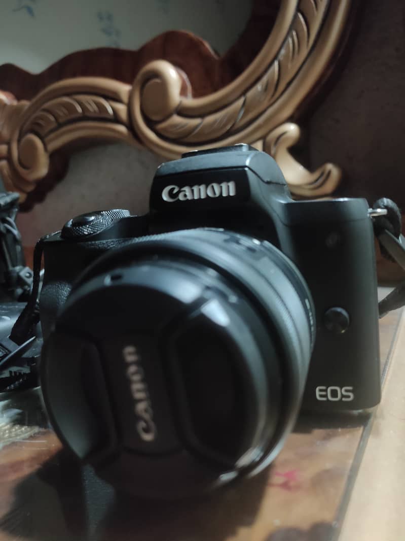 Canon Eos M50 mirrorless Camera 1