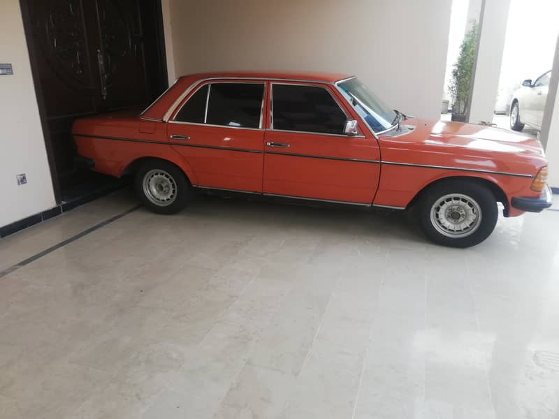 Mercedes benz w123  240 D 1979 exchange possible 1