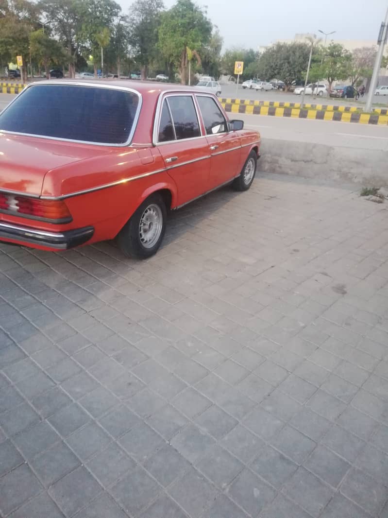 Mercedes benz w123  240 D 1979 exchange possible 4