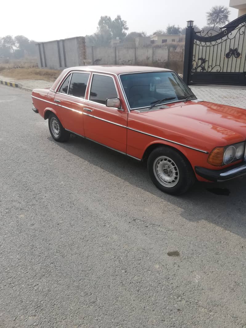 Mercedes benz w123  240 D 1979 exchange possible 9