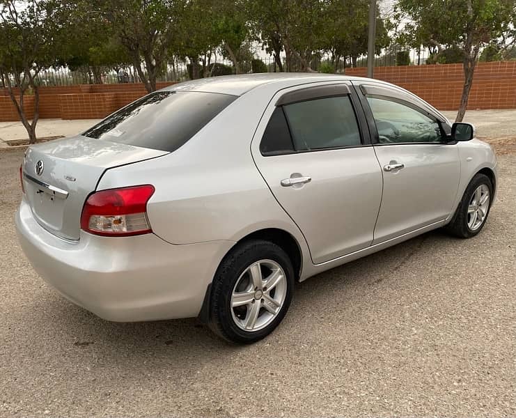 *Toyota Belta 1300 Original X business package* 3