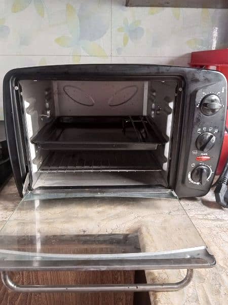 oven in a very good condition 2