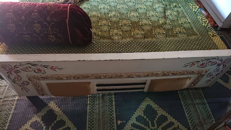 double bed with 2 side table mirror table bilkul new hain 3