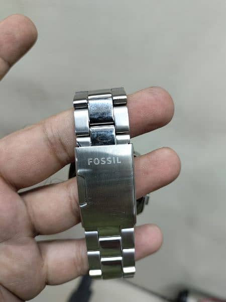 fossil 2