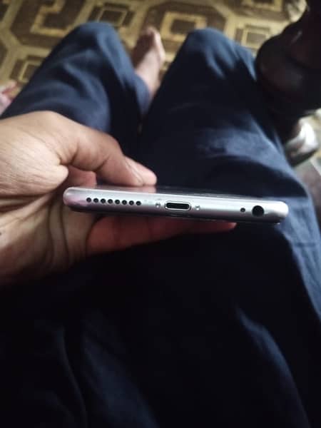 iPhone 6 Plus staff urgent 2