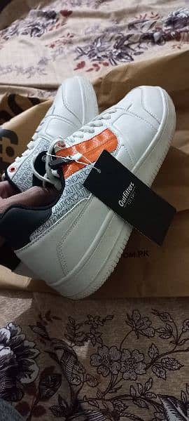 Outfitter basic sneaker Brand new 3