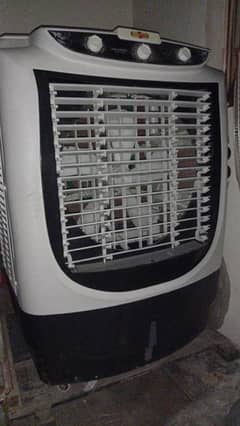 Full size Asia Air cooler With 6 refrezeable cooling pads