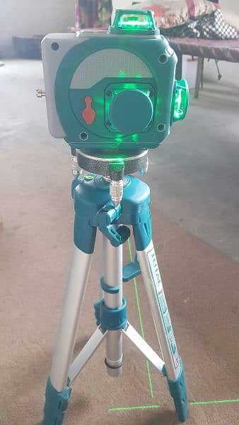 Total 3D Green Beam Self Leveling Laser Level (TLL255267) 4