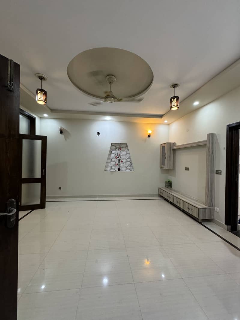 8 Marla Upper Portion Available For Rent In Sector C Bahria Town Lahore 0