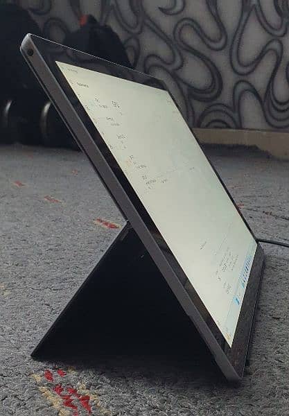 Surface Pro 7 i3 10 gen 1.20 GHz 2