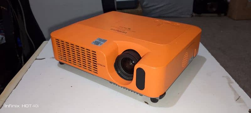 Hitachi projector 03140606399 4