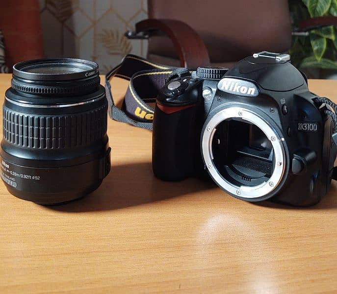 Nikon 3100d with double battery 8