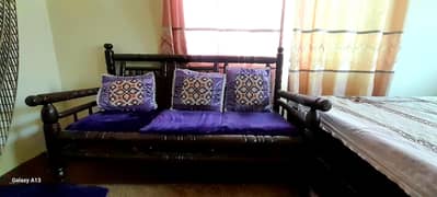 5 seater sofa set + side 2 table