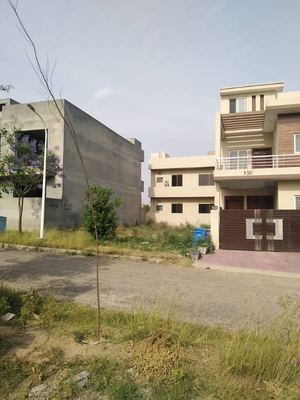 10 Marla Residential Plots available for sale in Gulberg Greens Islamabad 5