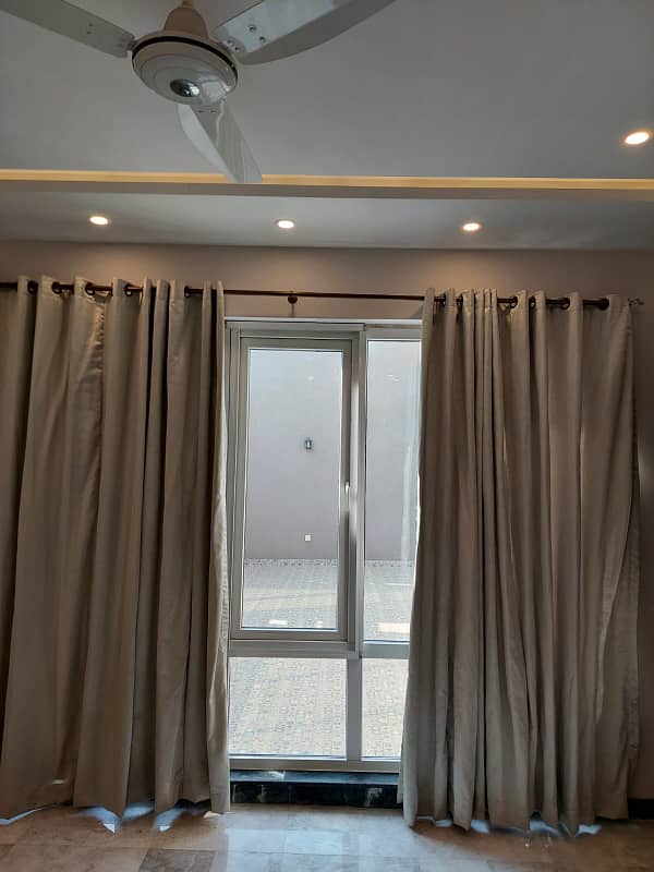 1 KANAL UPPER PORTION AVAILABLE FOR RENT IN DHA PHASE 7 Defence raya 11