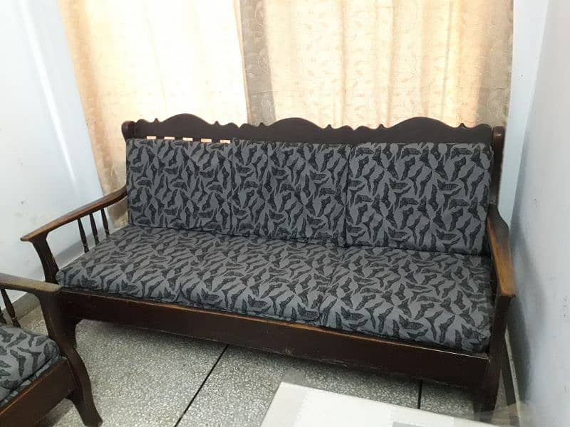 5 seater wooden sofa set for sale 03334757857 1