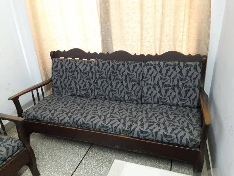 5 seater wooden sofa set for sale 03334757857 2