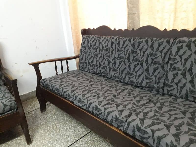 5 seater wooden sofa set for sale 03334757857 5