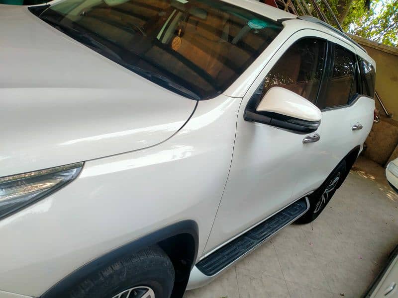 Toyota Fortuner 2021 4