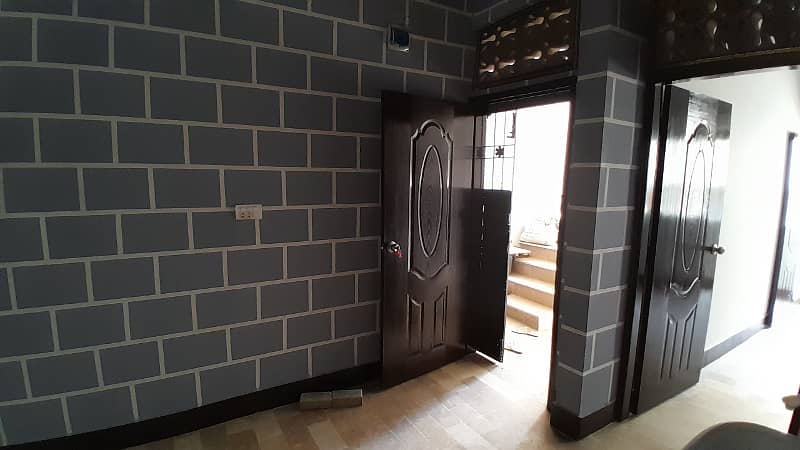 Two rooms corner flats for sale in prime location of Allah wala town 13