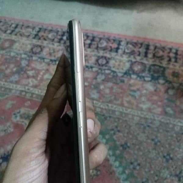 Infinix Hot 10 play with box only one month use 4