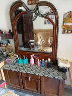 dressing table+ iron stand