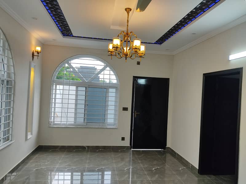 Direct Deal With Owner 35X70 Double Road Corner House For Sale In G-13 Islamabad 4