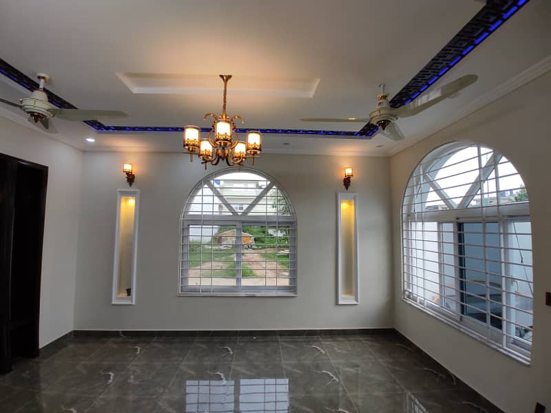 Direct Deal With Owner 35X70 Double Road Corner House For Sale In G-13 Islamabad 6