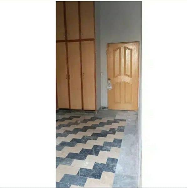 Room for rent Rs 12,000 per month at Mustafa town Lahore 0