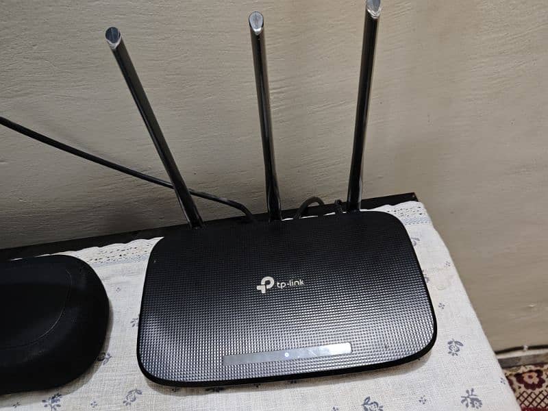TP Link TL-WR940N Router for sale 1