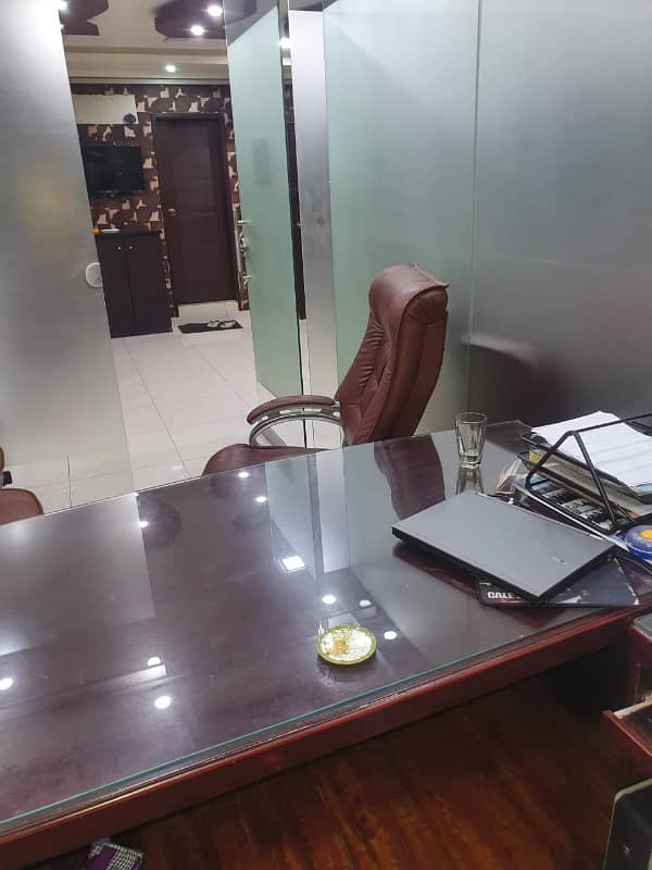 NEAR 26 STREET VIP LAVISH FURNISHED OFFICE FOR RENT 2 EXCITEVE CHAMBER 6 PERSON WORK STATION WITH AC LCD RENT ALMOST FINAL NOTE 1 MONTH COMMISSION RENT SERVICE CHARGES MUST 4