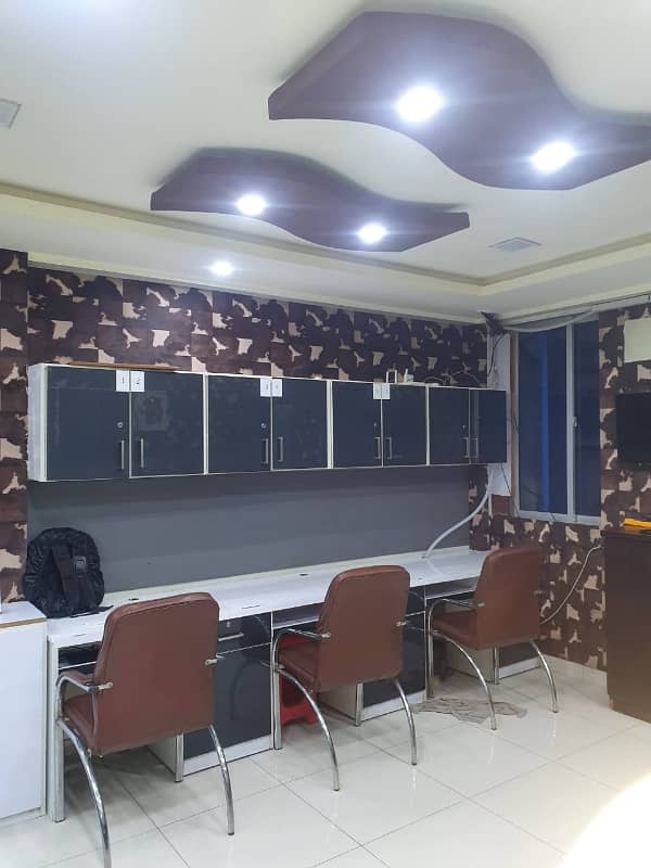 NEAR 26 STREET VIP LAVISH FURNISHED OFFICE FOR RENT 2 EXCITEVE CHAMBER 6 PERSON WORK STATION WITH AC LCD RENT ALMOST FINAL NOTE 1 MONTH COMMISSION RENT SERVICE CHARGES MUST 9