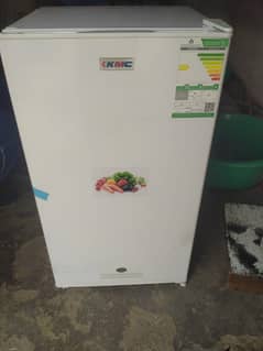 Single door fridge KMC REFRIGERATOR, model kmf 95hd